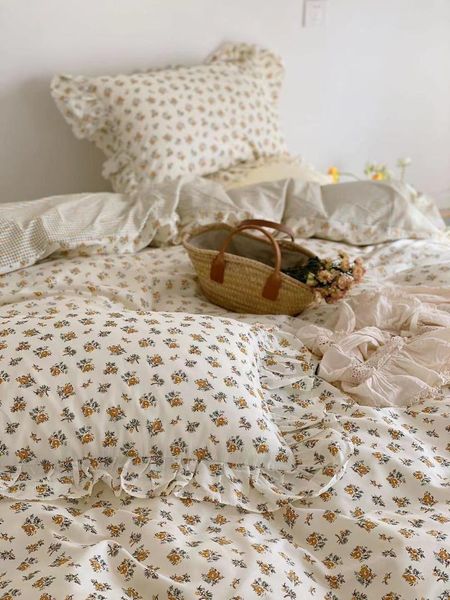 bedding sets three or four piece set of korean little flower princess wind lotus leaf edge